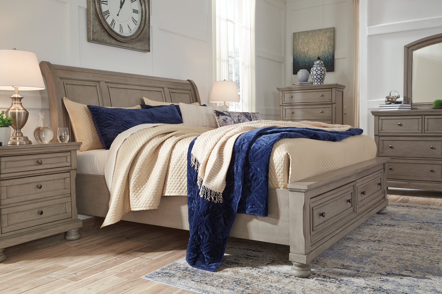 Robbinsdale Sleigh Bed With Storage