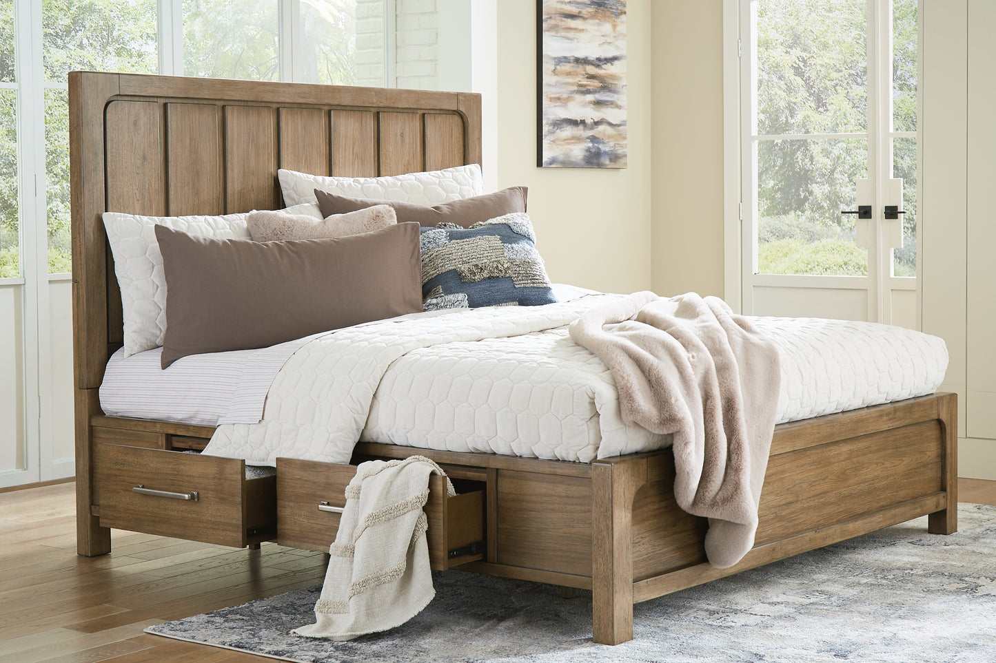 Cabalynn Panel Bed With Storage